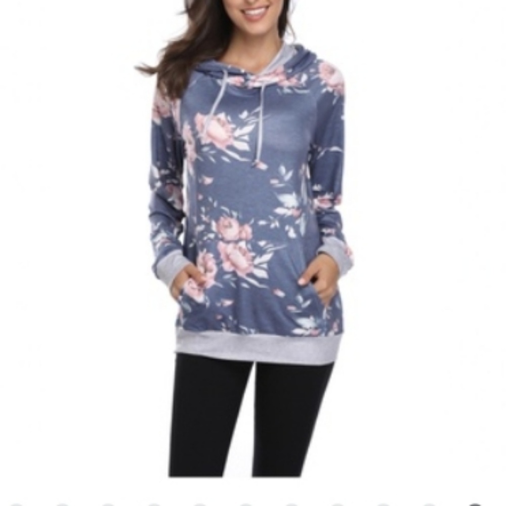 Nwot Lilly Posh floral print hoodie